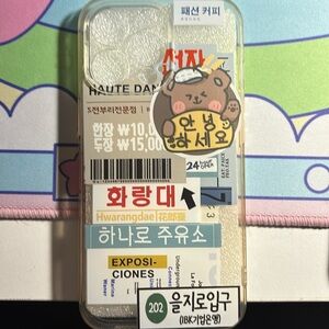 iPhone 13 Pro Korean travel case